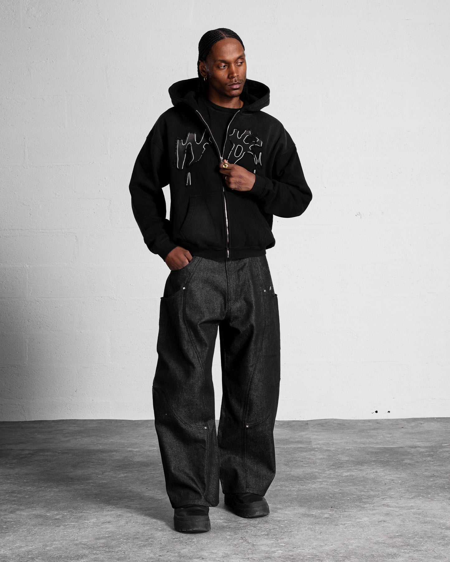"FADING WEYZ" ZIP HOODIE - BLACK