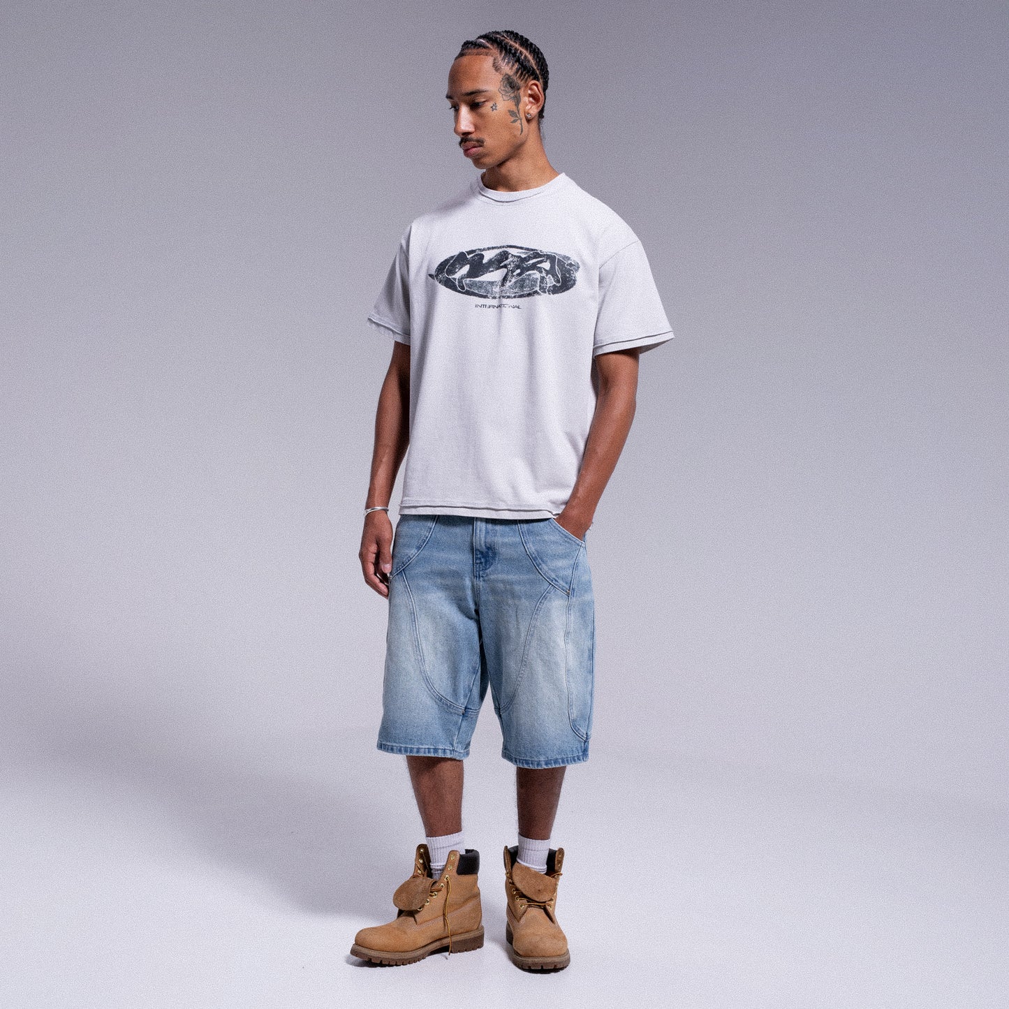 T-SHIRT VINTAGE "INTERNATIONAL" - LIGHT GREY