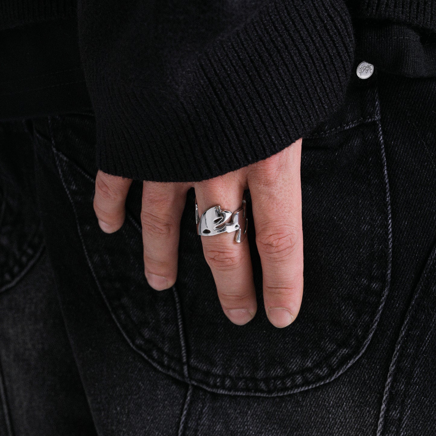 Ring logo Weyz "WAVY"