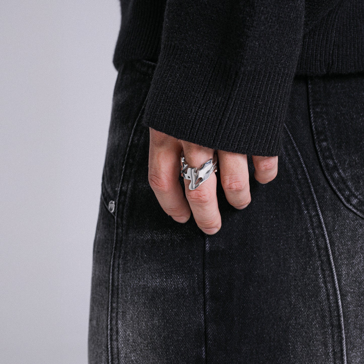 Ring logo Weyz "WAVY"