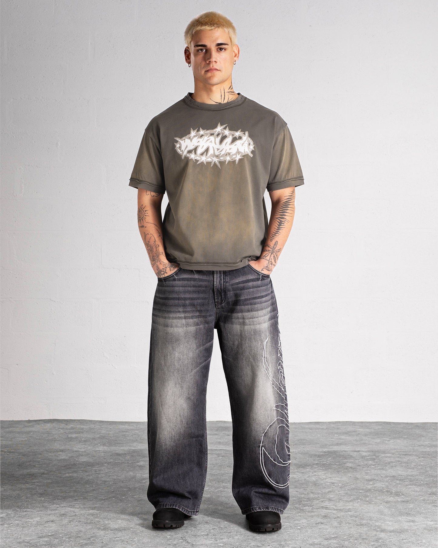 T-shirt "SPIKES" - Faded Khaki