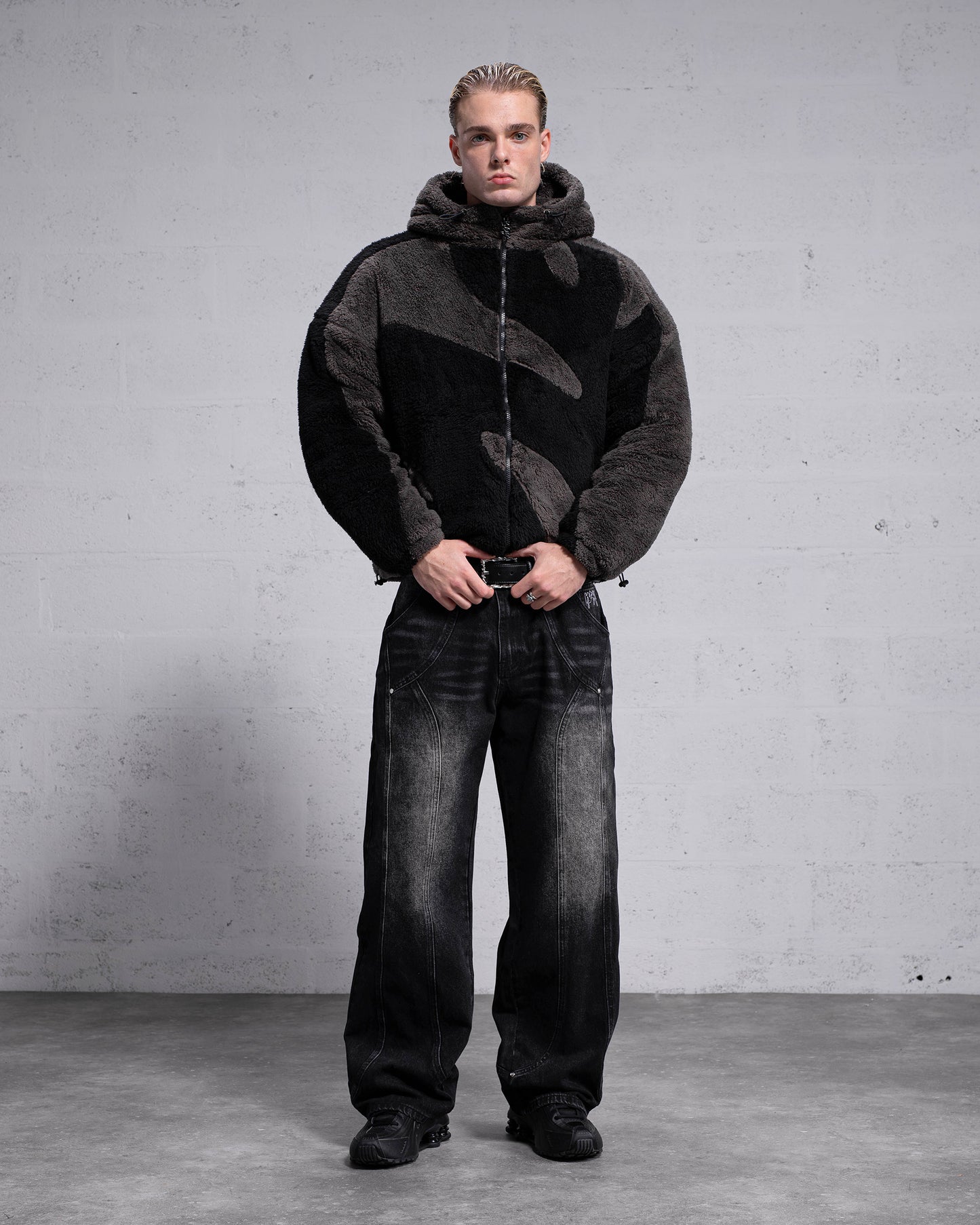 Fluffy Sherpa Jacket - Black