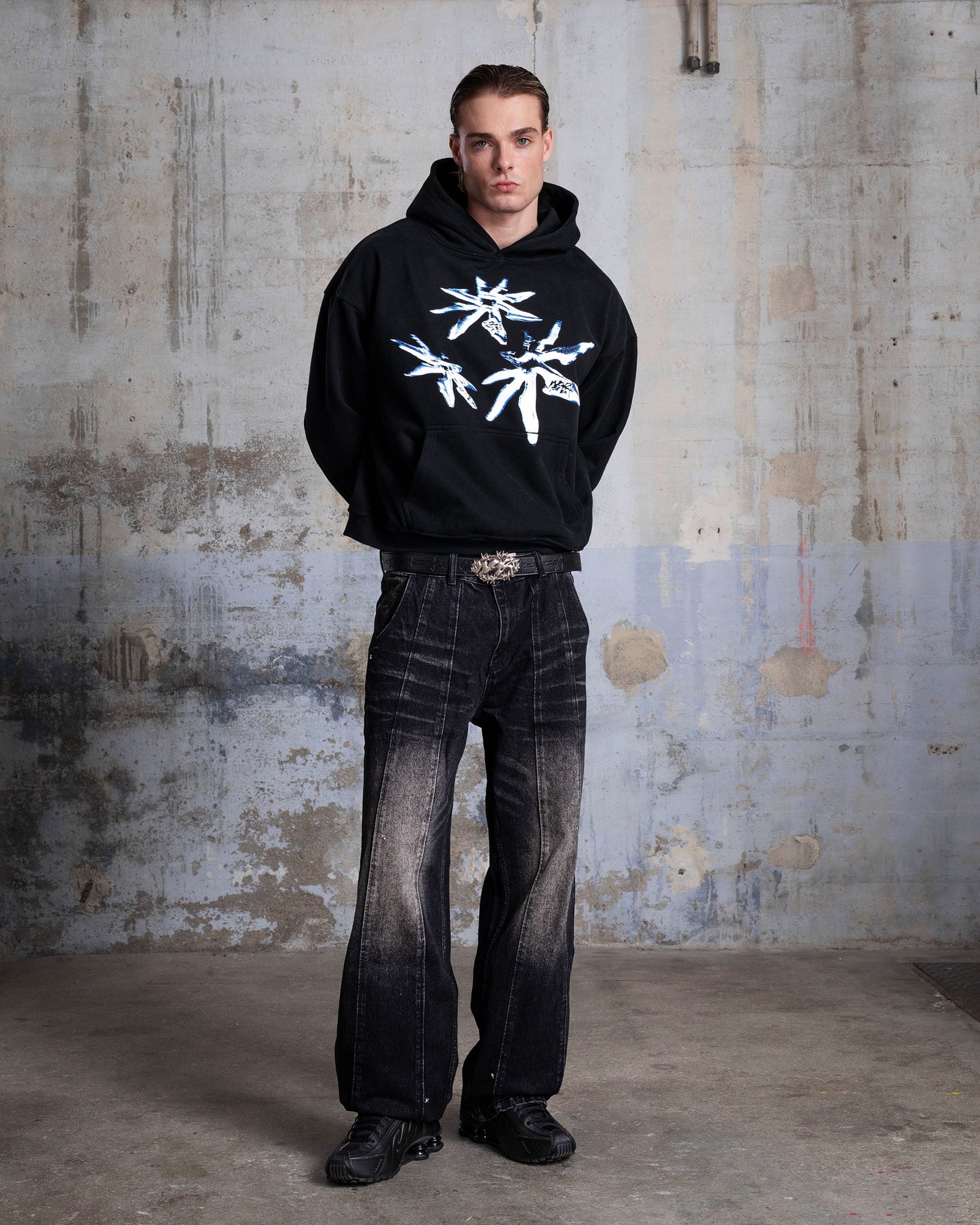 HOODIE "SHURIKEN" - BLACK
