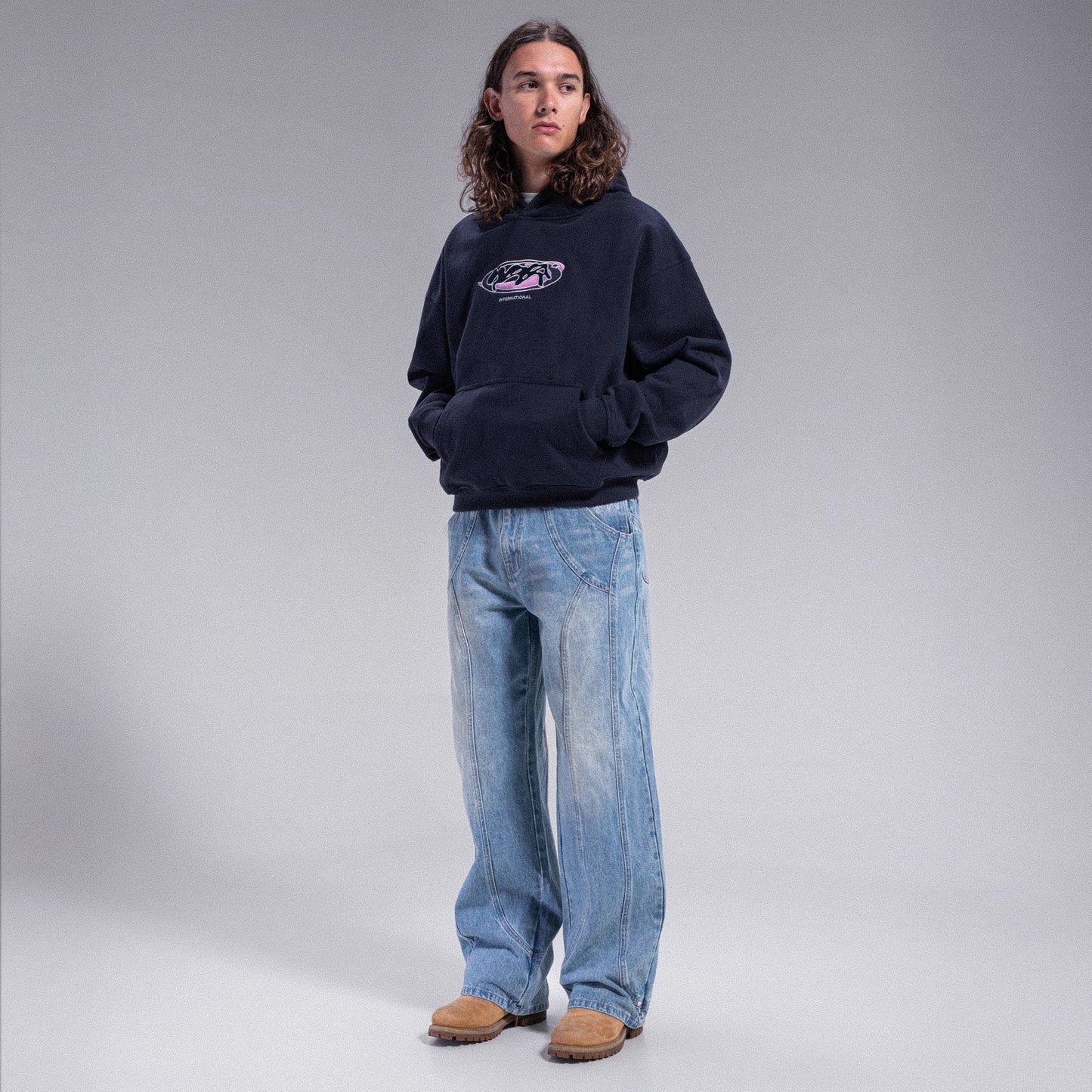 "INTERNATIONAL" Hoodie - Navy