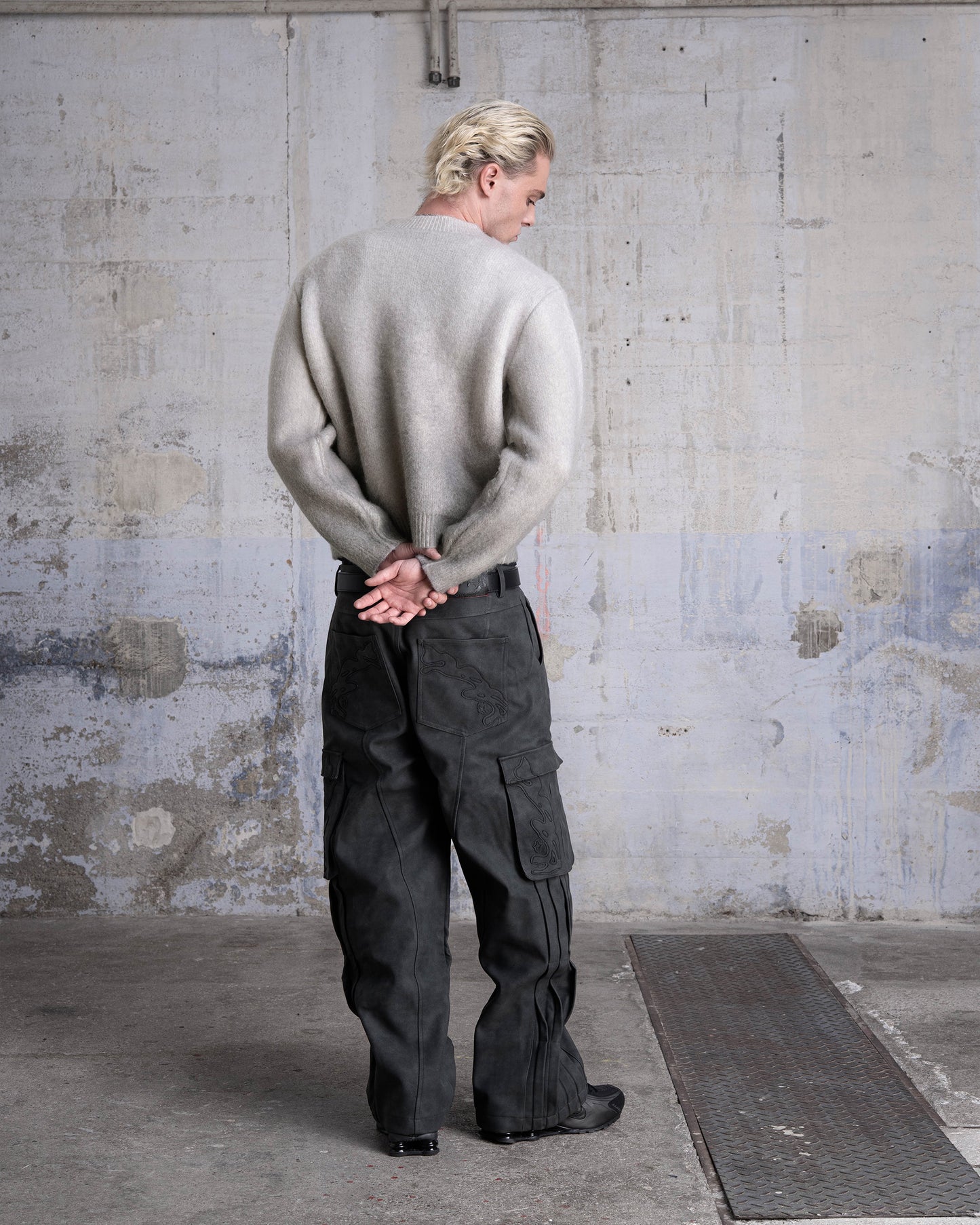 Faded "PUFFY" Knit - Greige
