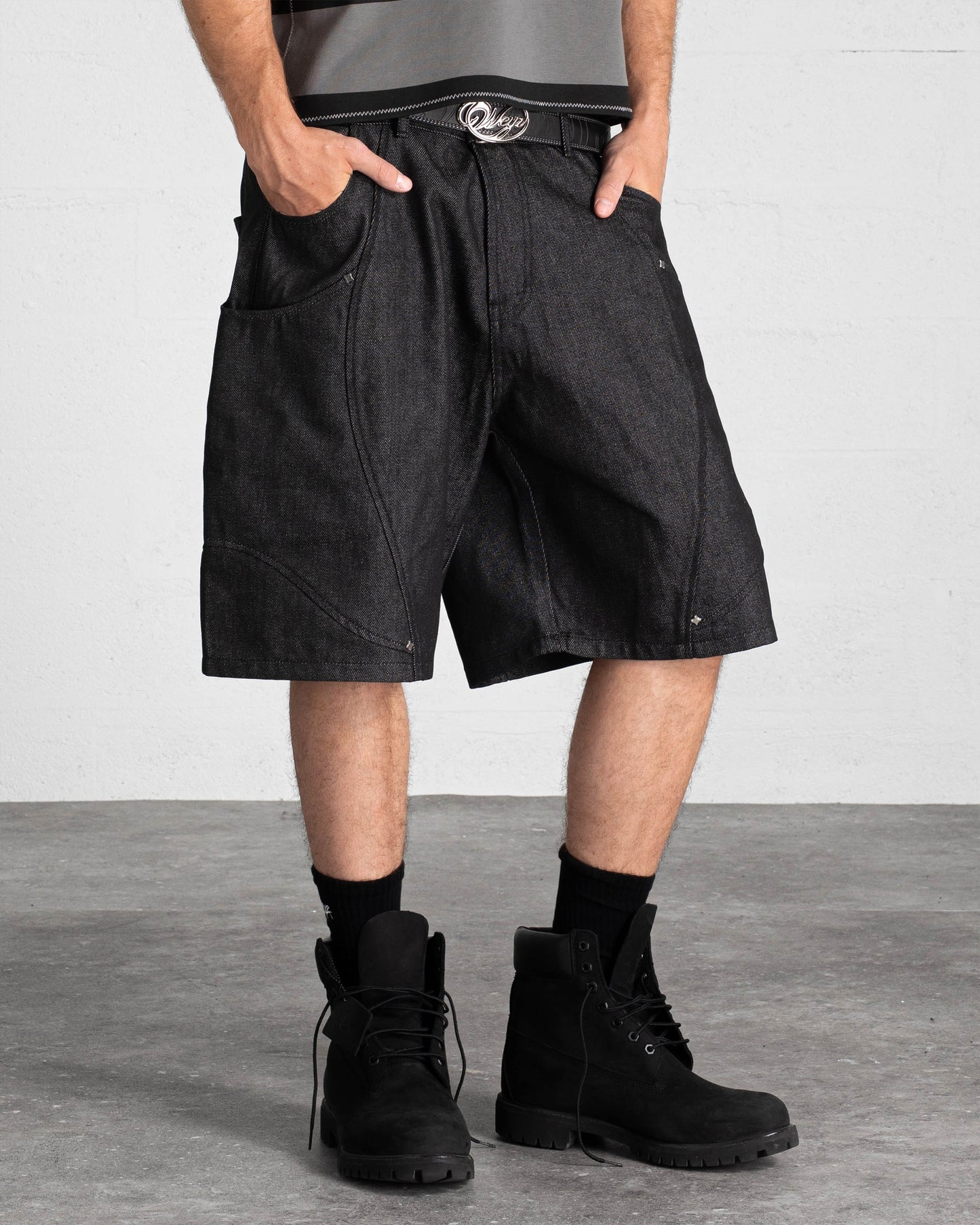 "RIFT" DENIM RAW SHORT - BLACK