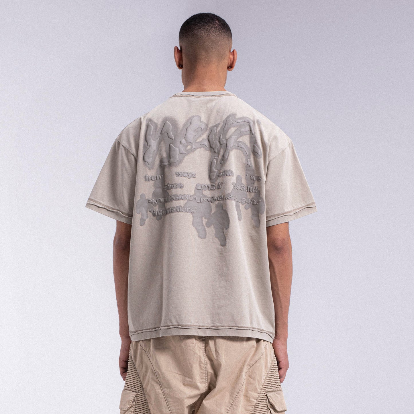 T-shirt "NIGHT WALKERS" - Beige