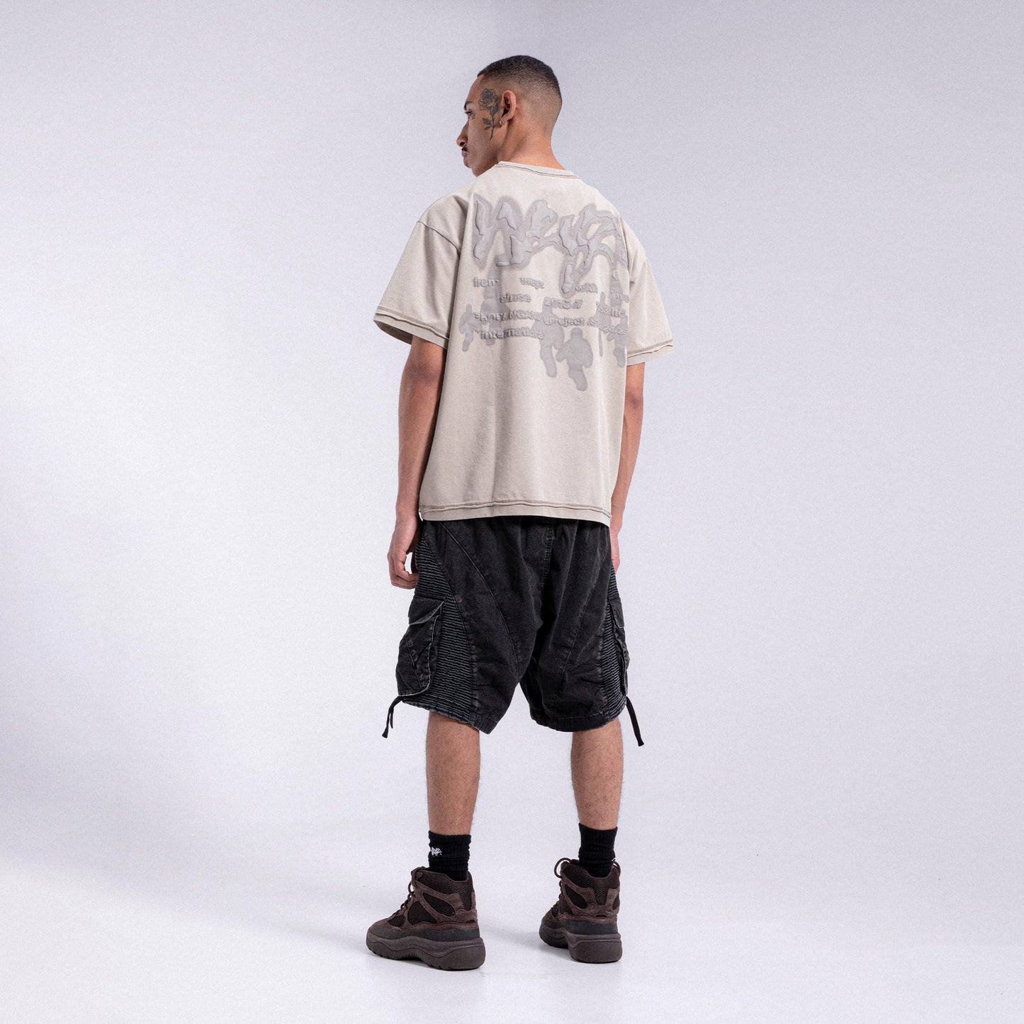 T-shirt "NIGHT WALKERS" - Beige